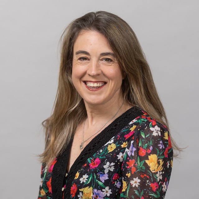 Emma Swiinerton - London